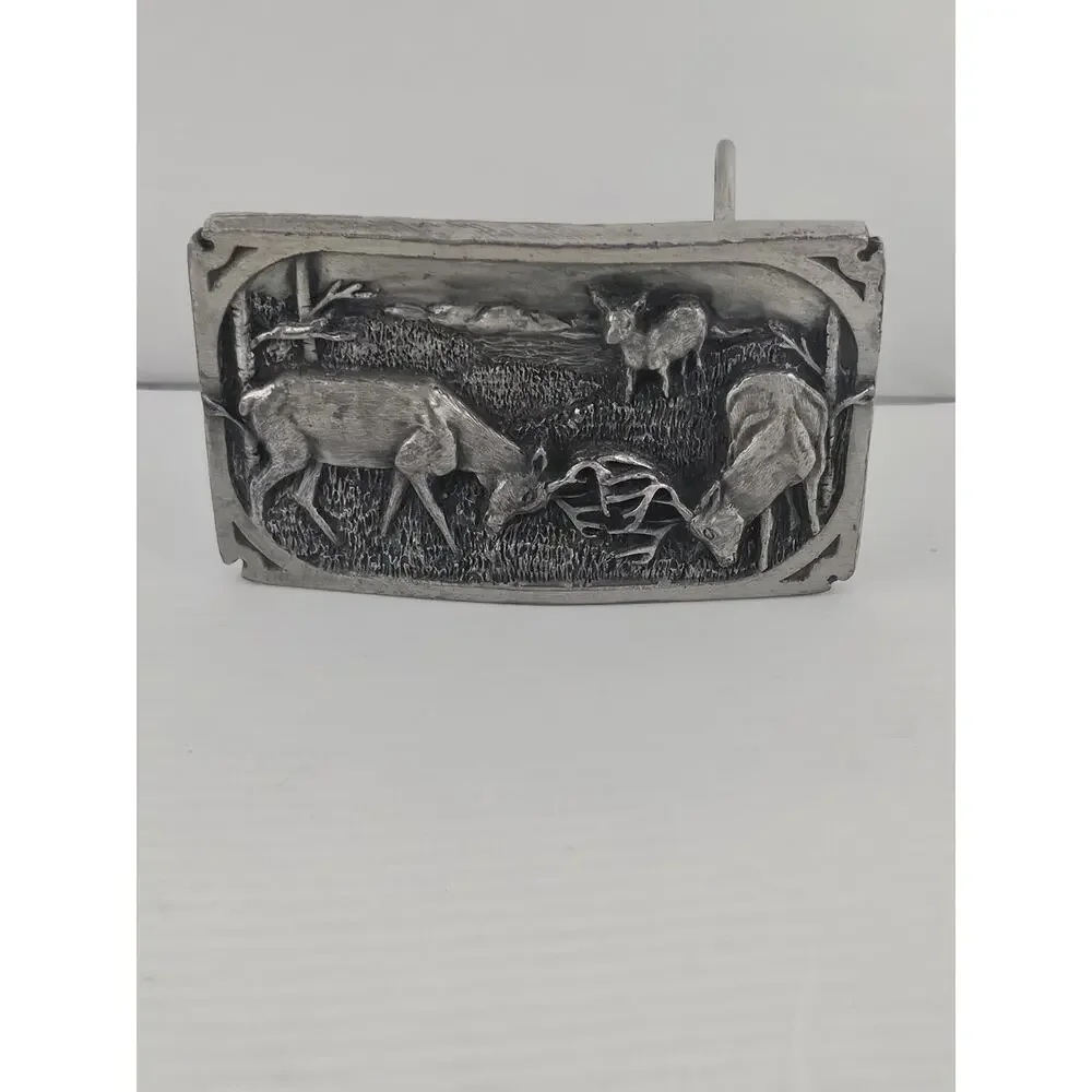 1983 Siskiyou Buckle Company Belt Buckle Deer Rutting A-27